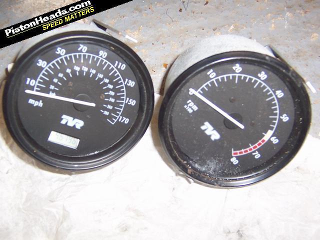 Rescued attachment tvr gauges.jpg